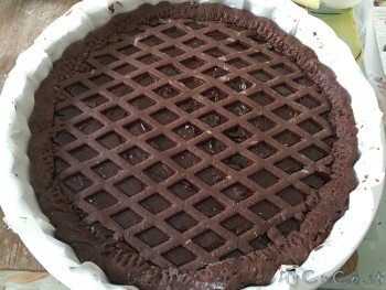 Crostata "all dark" alla crema nocciola
