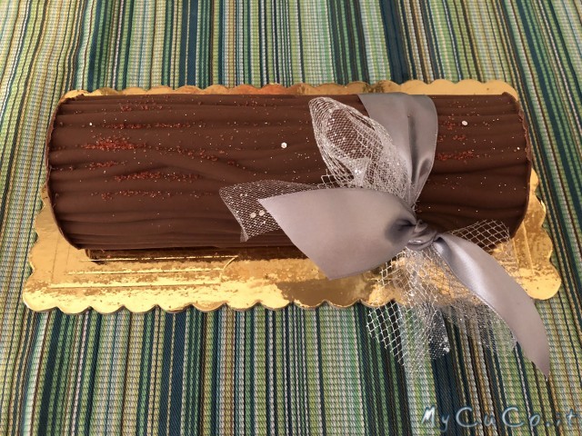 Tronchetto di Natale, torrone al cioccolato e nocciole - mycuco.it