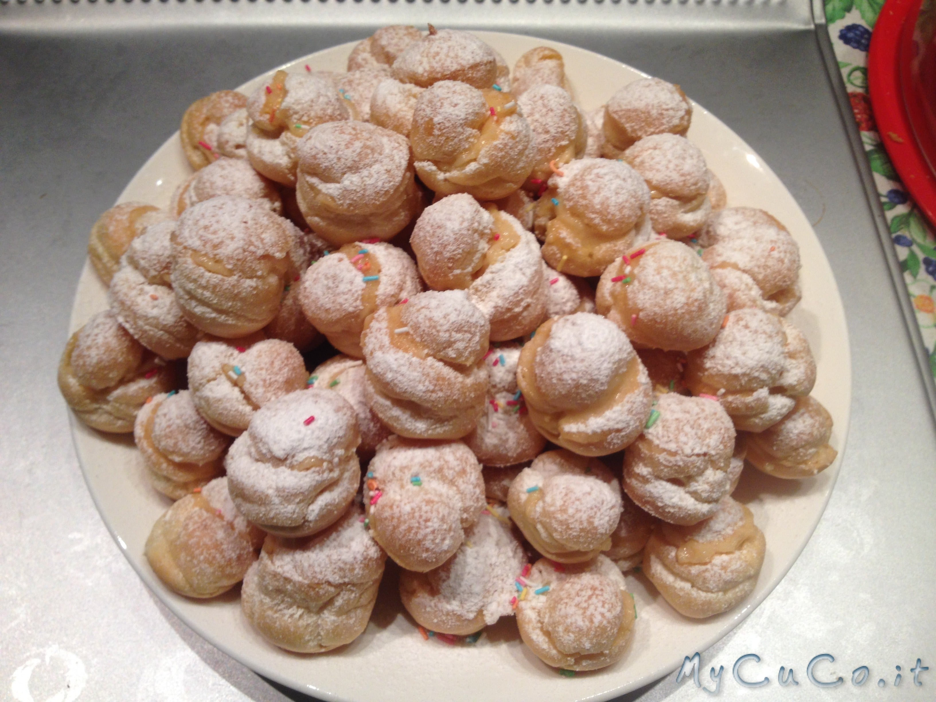 Bignè alla crema