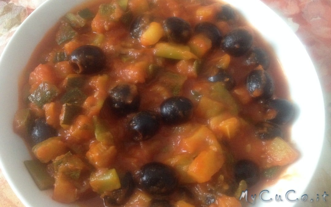 Zucchine e olive nere