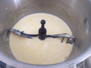 Aggiungere il latte