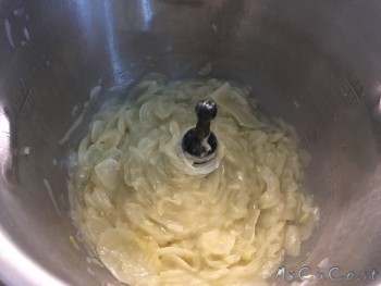 Cipolle con farina