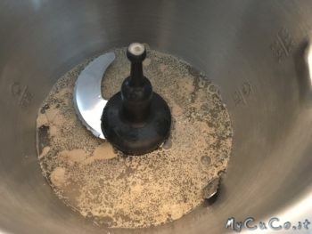 Acqua, lievito e zucchero