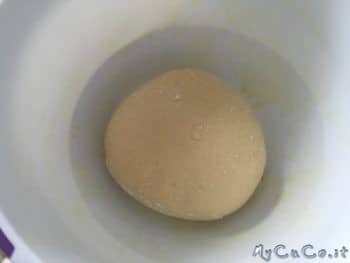 A lievitare in ciotola con olio