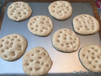 Focaccina semi integrale con latte di soia