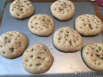 Focaccina semi integrale con latte di soia