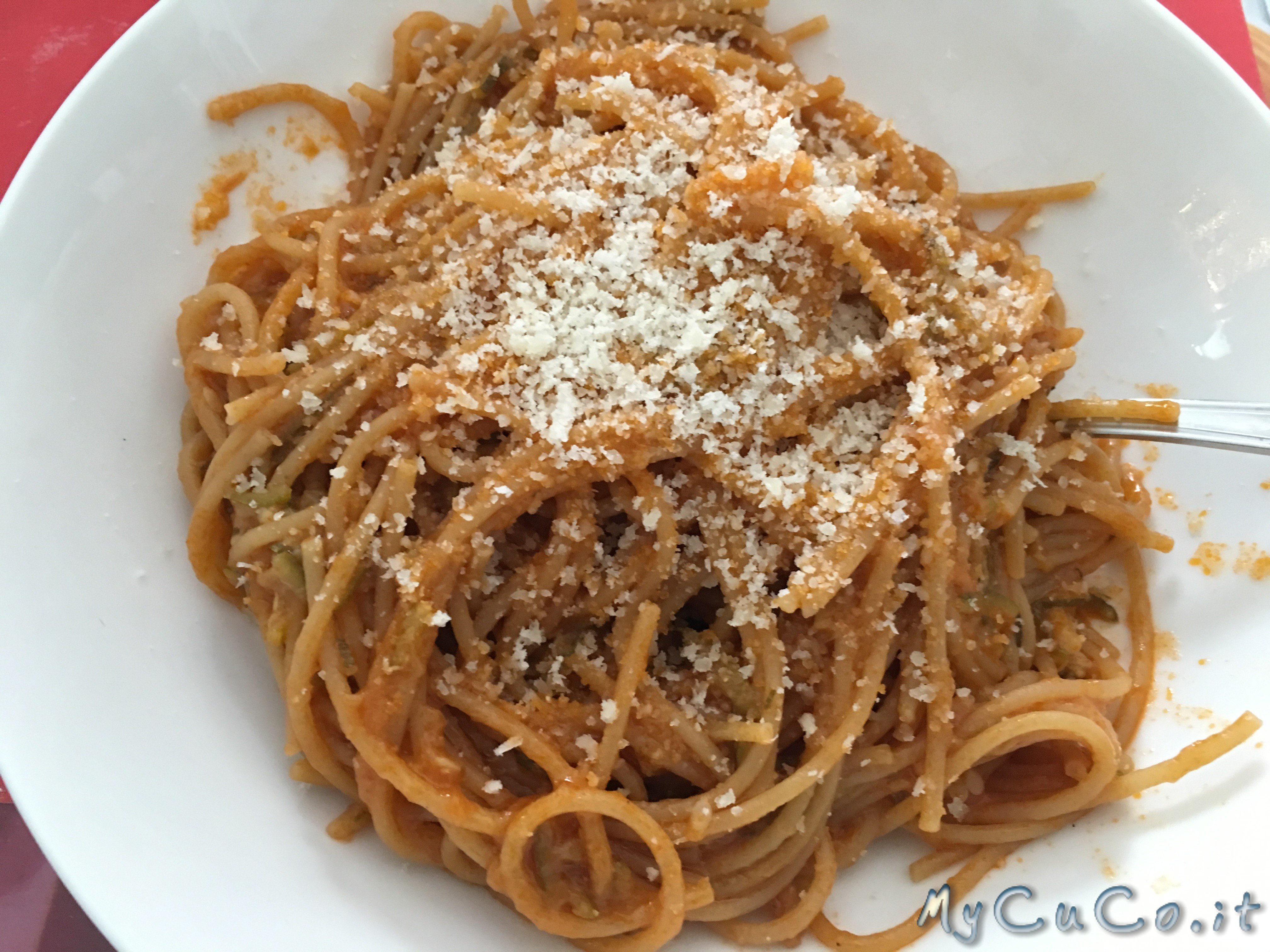 Spaghetti integrali al sugo di zucchine con il Companion  My CuCo -  Cuisine, i-Companion, XL, Gourmet e Touch Moulinex