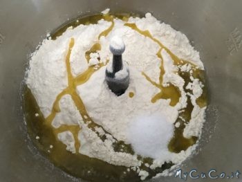 farina, olio e sale