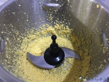 MyCuCo, riso alla cantonese, uova rese in piccoli pezzi