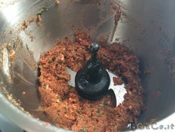 Pesto di pomodori secchi, mandorle, basilico e pinoli - My CuCo