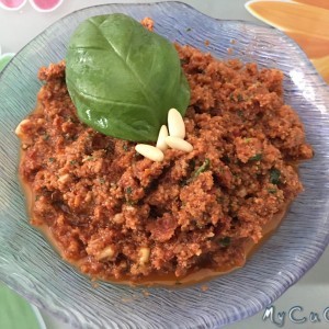 Pesto di pomodori secchi, mandorle, basilico e pinoli - My CuCo