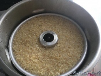 Quinoa con datterini, origano e olio evo, MyCuCo