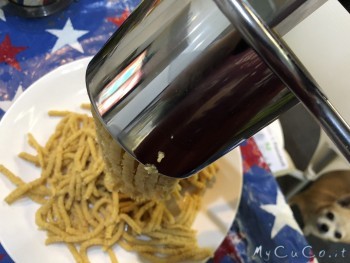 Passatelli in brodo col CuCo Moulinex - mycuco.it
