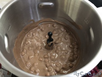 Tronchetto di Natale, torrone al cioccolato e nocciole - mycuco.it