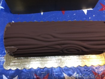 Tronchetto di Natale, torrone al cioccolato e nocciole - mycuco.it