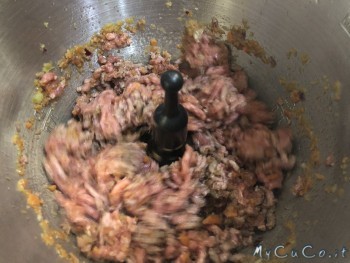 Ragù salsiccia e funghi - mycuco.it