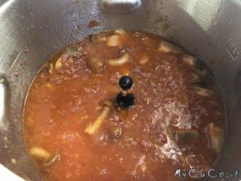 Ragù salsiccia e funghi - mycuco.it