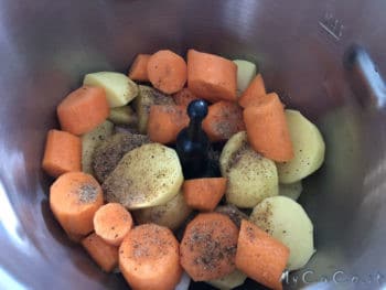 Vellutata carote, patate, cipolla e scalogno col CuCo - mycuco.it
