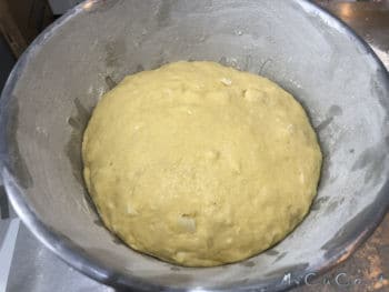 Pizza al formaggio pasquale - MyCuco.it