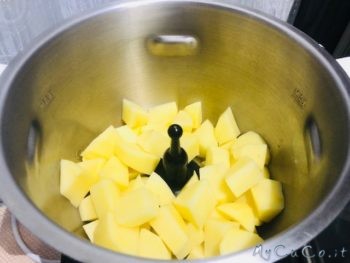 Vellutata di patate e zafferano - mycuco.it