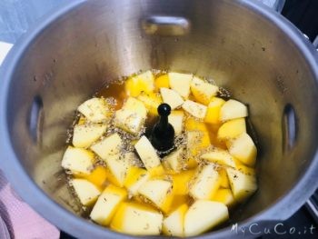 Vellutata di patate e zafferano - mycuco.it