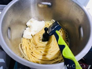 Spaghetti cacio e pepe con il cuco - mycuco.it