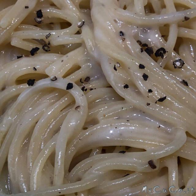 Spaghetti cacio e pepe con il cuco - mycuco.it
