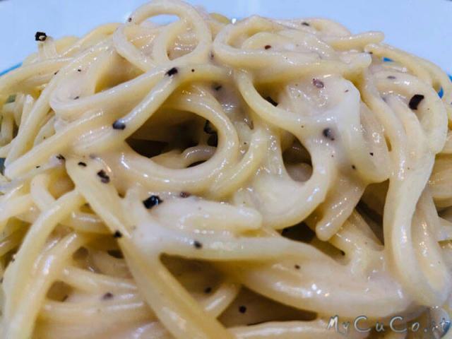 Spaghetti cacio e pepe con il cuco - mycuco.it