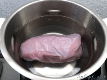 Fesa di tacchino sous vide con il cuco