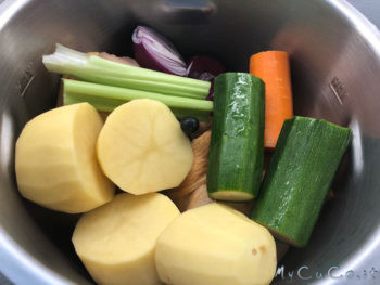 Brodo di pollo col CuCo Moulinex