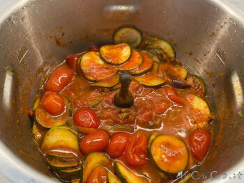 Sugo zucchine e datterini - MyCuCo.it